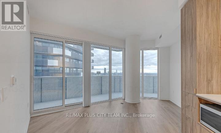 7312 - 138 Downes Street, Toronto, Ontario  M5E 0E4 - Photo 4 - C12605460