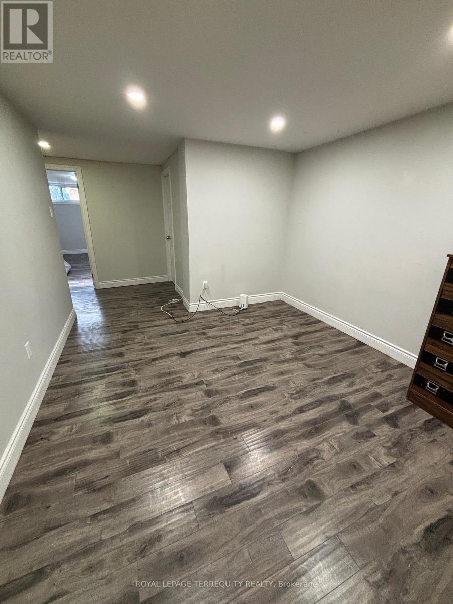 Bsmnt - 22 Paloma Place, Toronto, Ontario  M1J 1P7 - Photo 11 - E12605482