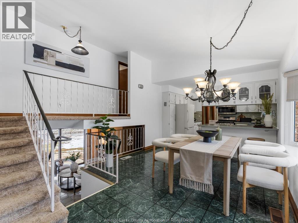 224 West Pike Creek, Lakeshore, Ontario  N8N 2L9 - Photo 6 - 25031251