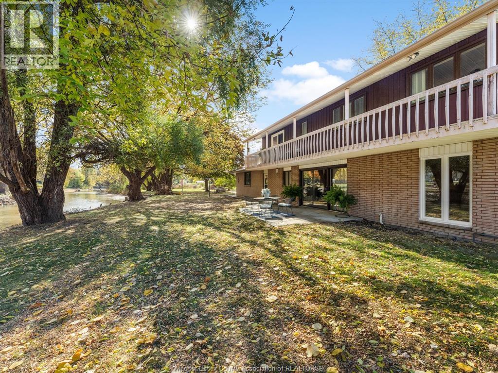 224 West Pike Creek, Lakeshore, Ontario  N8N 2L9 - Photo 40 - 25031251