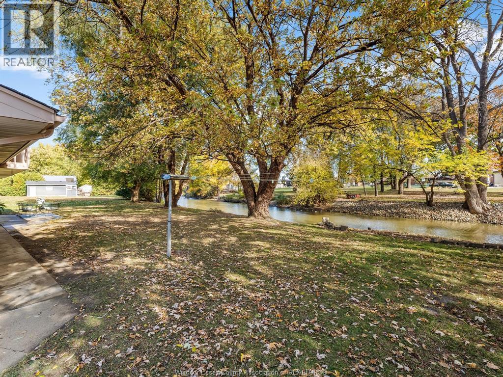 224 West Pike Creek, Lakeshore, Ontario  N8N 2L9 - Photo 47 - 25031251