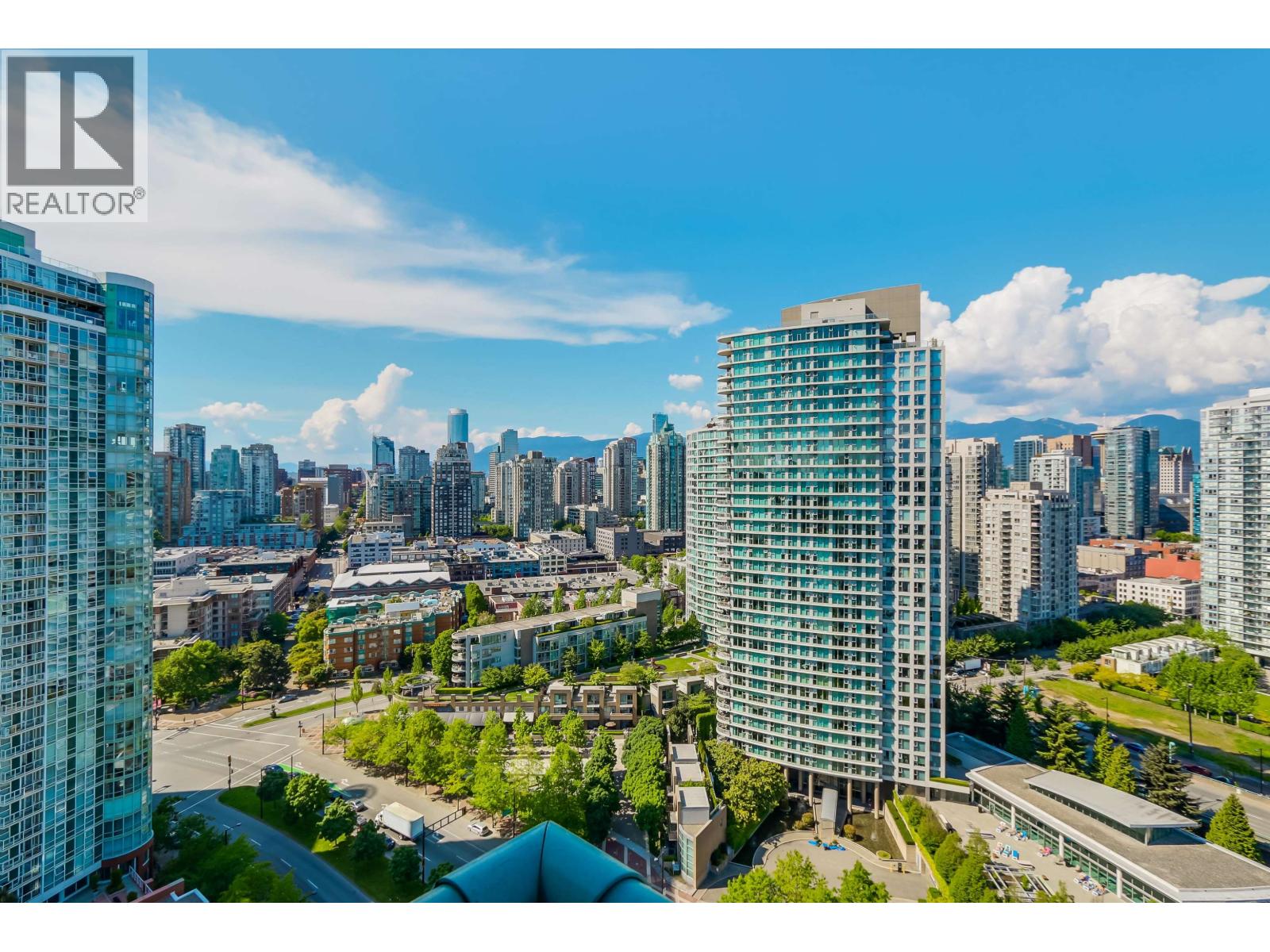 Ph2803 1067 Marinaside Crescent, Vancouver, British Columbia V6Z 3A4 - Photo 4 - R3072371