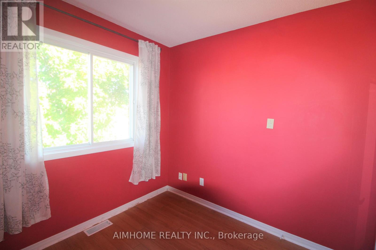 355 Crowder Boulevard, Newmarket, Ontario  L3Y 8J6 - Photo 13 - N12605360