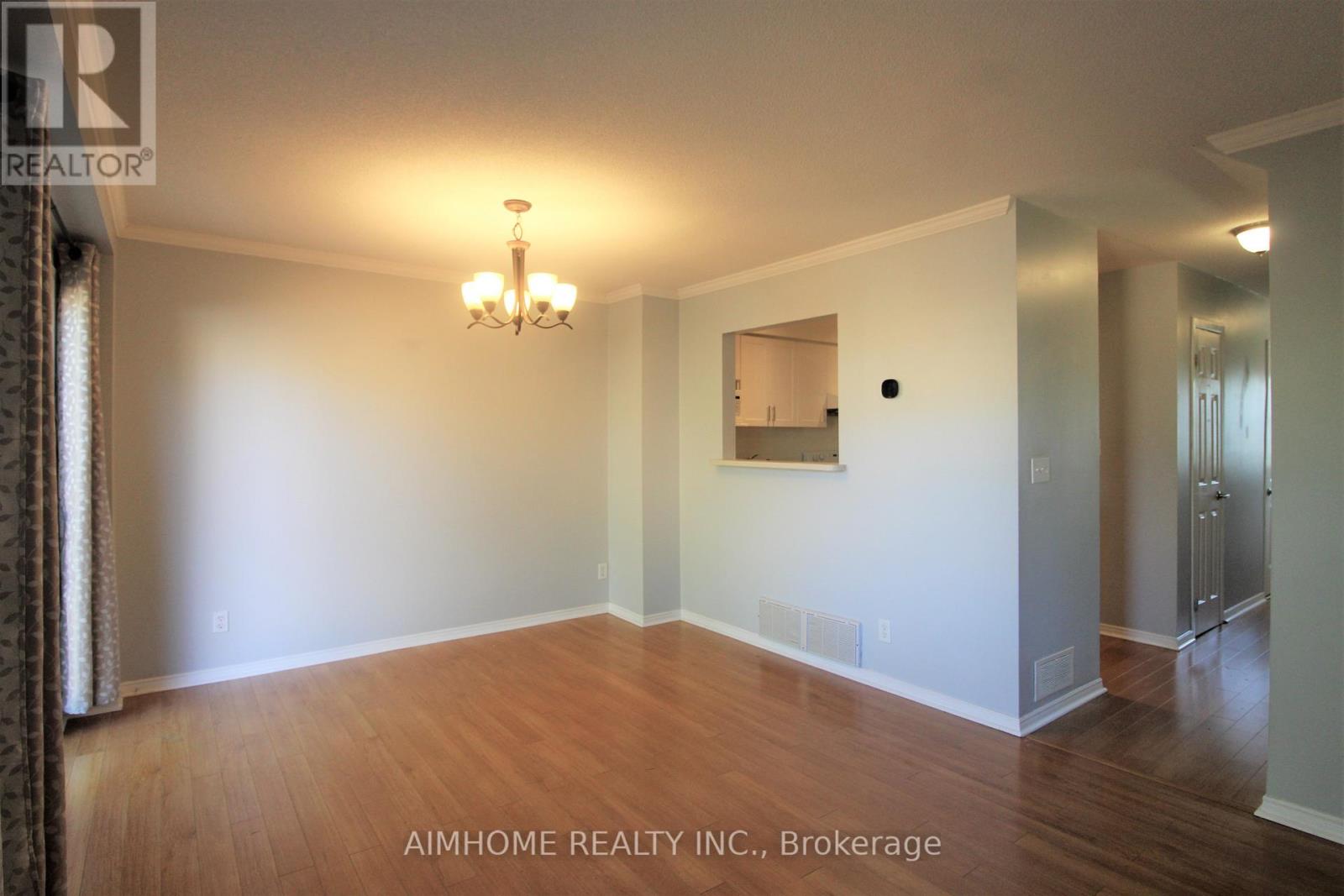 355 Crowder Boulevard, Newmarket, Ontario  L3Y 8J6 - Photo 7 - N12605360