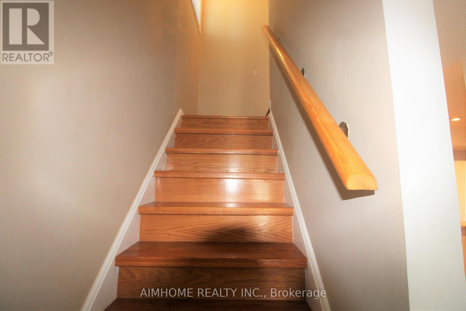 355 Crowder Boulevard, Newmarket, Ontario  L3Y 8J6 - Photo 9 - N12605360