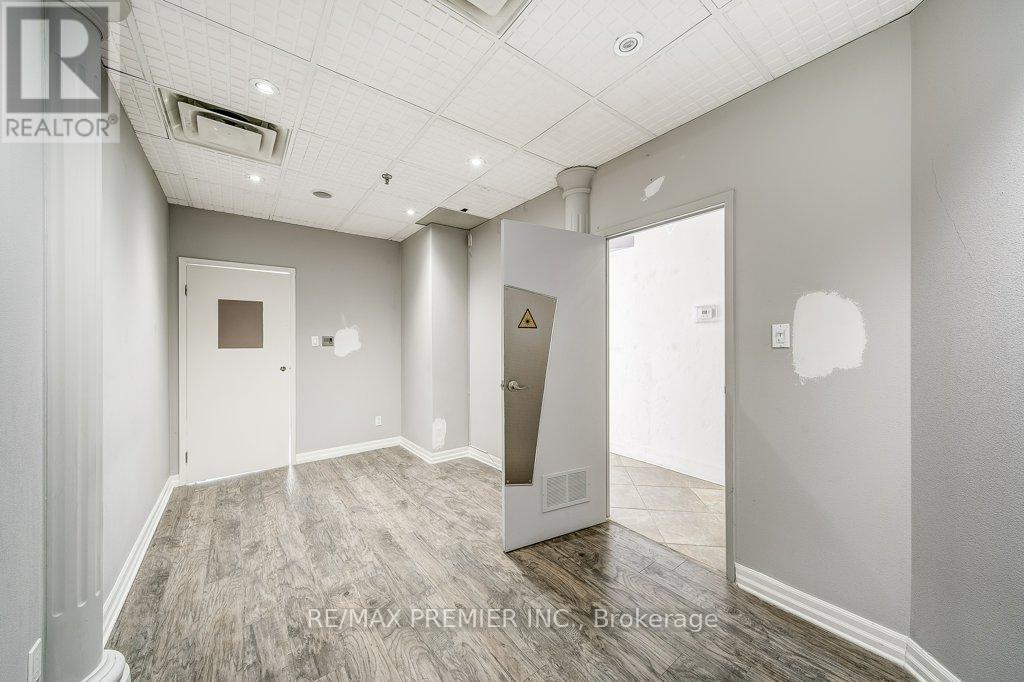 Du201 - 140 Woodbridge Avenue, Vaughan, Ontario  L4L 4K9 - Photo 11 - N12605440