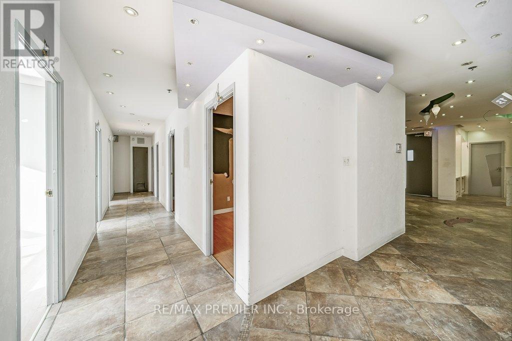 Du201 - 140 Woodbridge Avenue, Vaughan, Ontario  L4L 4K9 - Photo 15 - N12605440