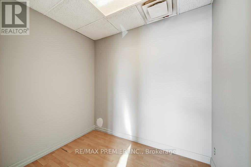 Du201 - 140 Woodbridge Avenue, Vaughan, Ontario  L4L 4K9 - Photo 17 - N12605440