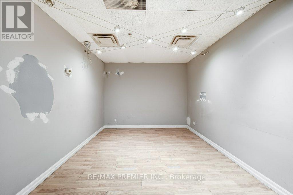 Du201 - 140 Woodbridge Avenue, Vaughan, Ontario  L4L 4K9 - Photo 9 - N12605440