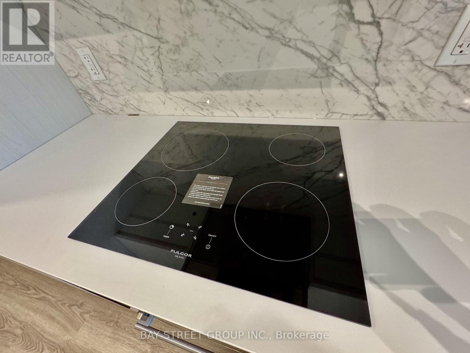 1007 - 8 Interchange Way, Vaughan, Ontario  L4K 0R2 - Photo 21 - N12605456