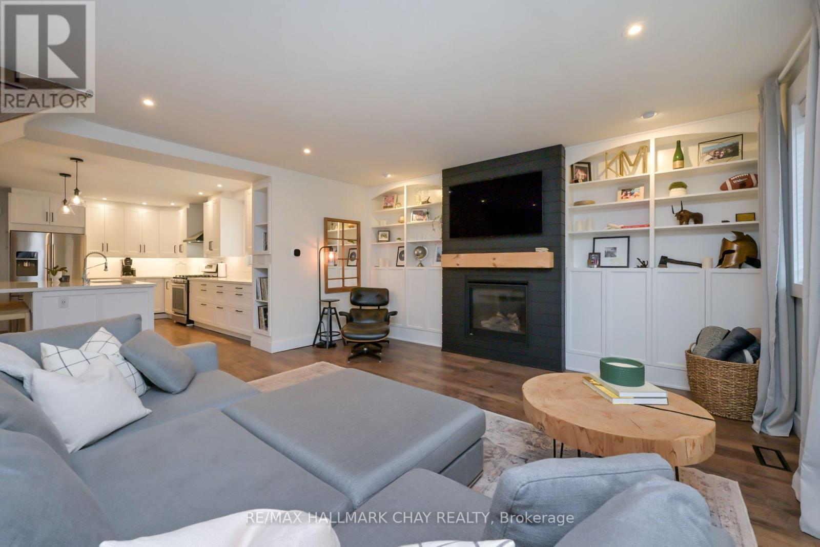 70 Church Street S, New Tecumseth, Ontario  L9R 1S7 - Photo 11 - N12605508