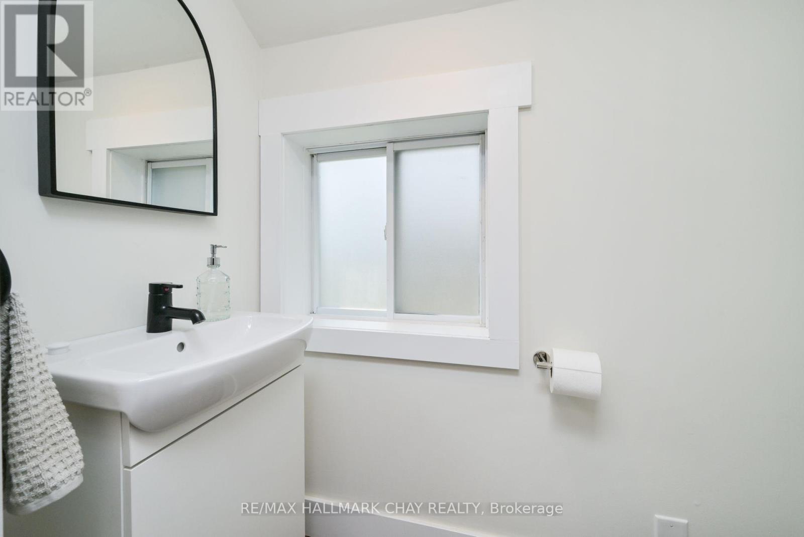 70 Church Street S, New Tecumseth, Ontario  L9R 1S7 - Photo 16 - N12605508