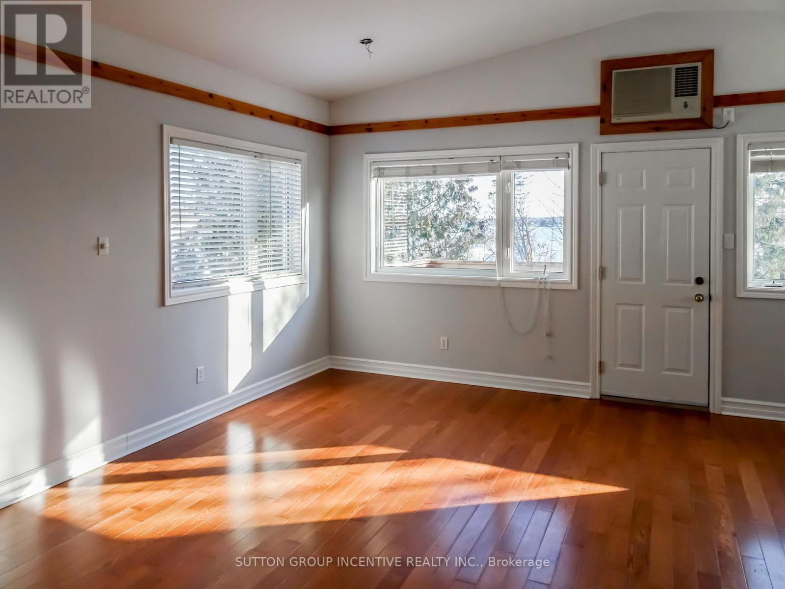 149 Blake Street, Barrie, Ontario  L4M 1K4 - Photo 31 - S12488328