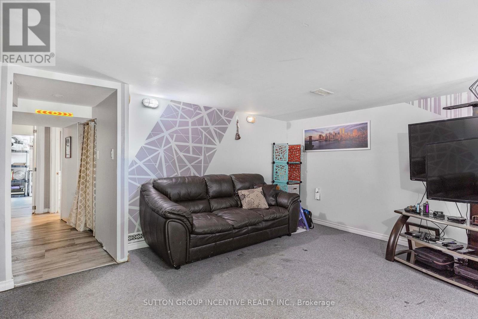 149 Blake Street, Barrie, Ontario  L4M 1K4 - Photo 24 - S12488328