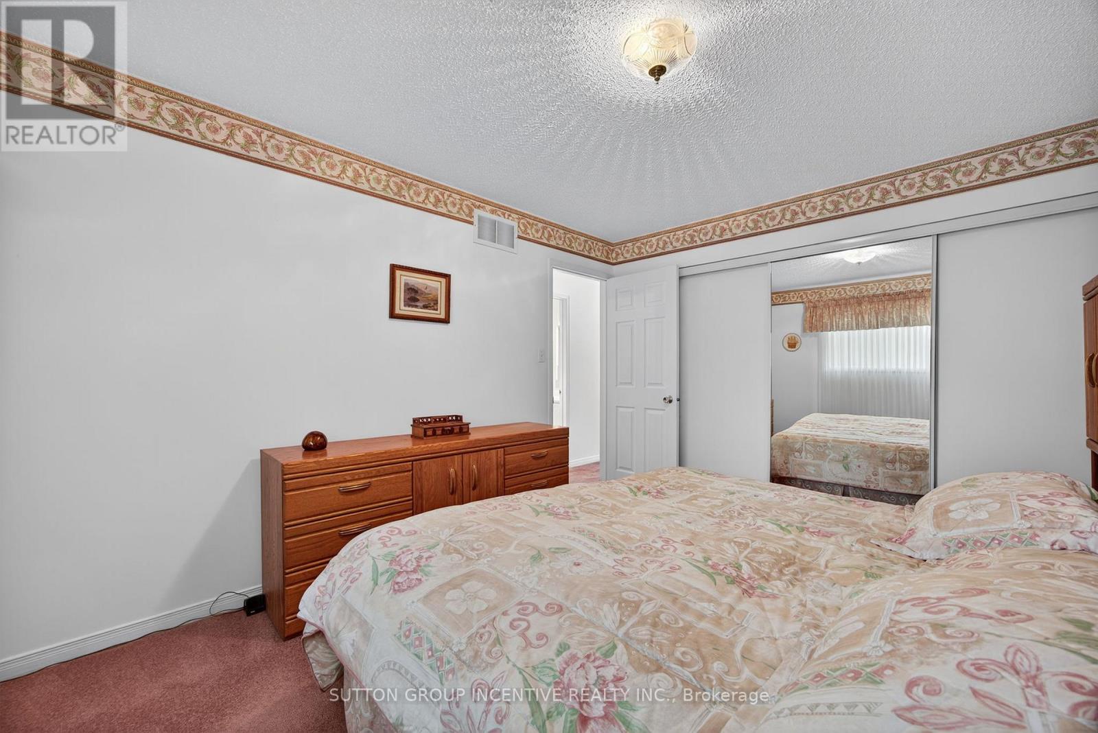 24 Port Royal Trail, Wasaga Beach, Ontario  L9Z 1H7 - Photo 14 - S12499980