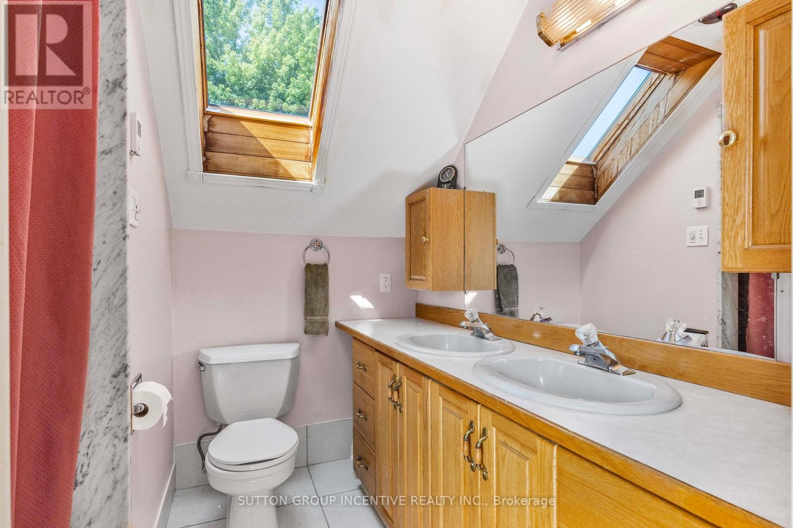 149 Blake Street, Barrie, Ontario  L4M 1K4 - Photo 19 - S12488328