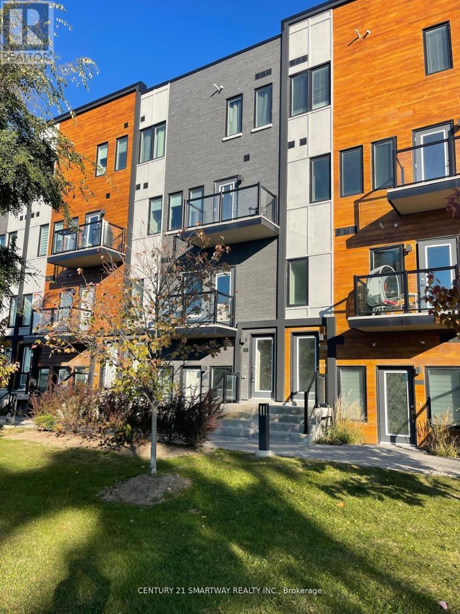 119 - 402 The East Mall, Toronto, Ontario  M9B 3Z9 - Photo 4 - W12605368