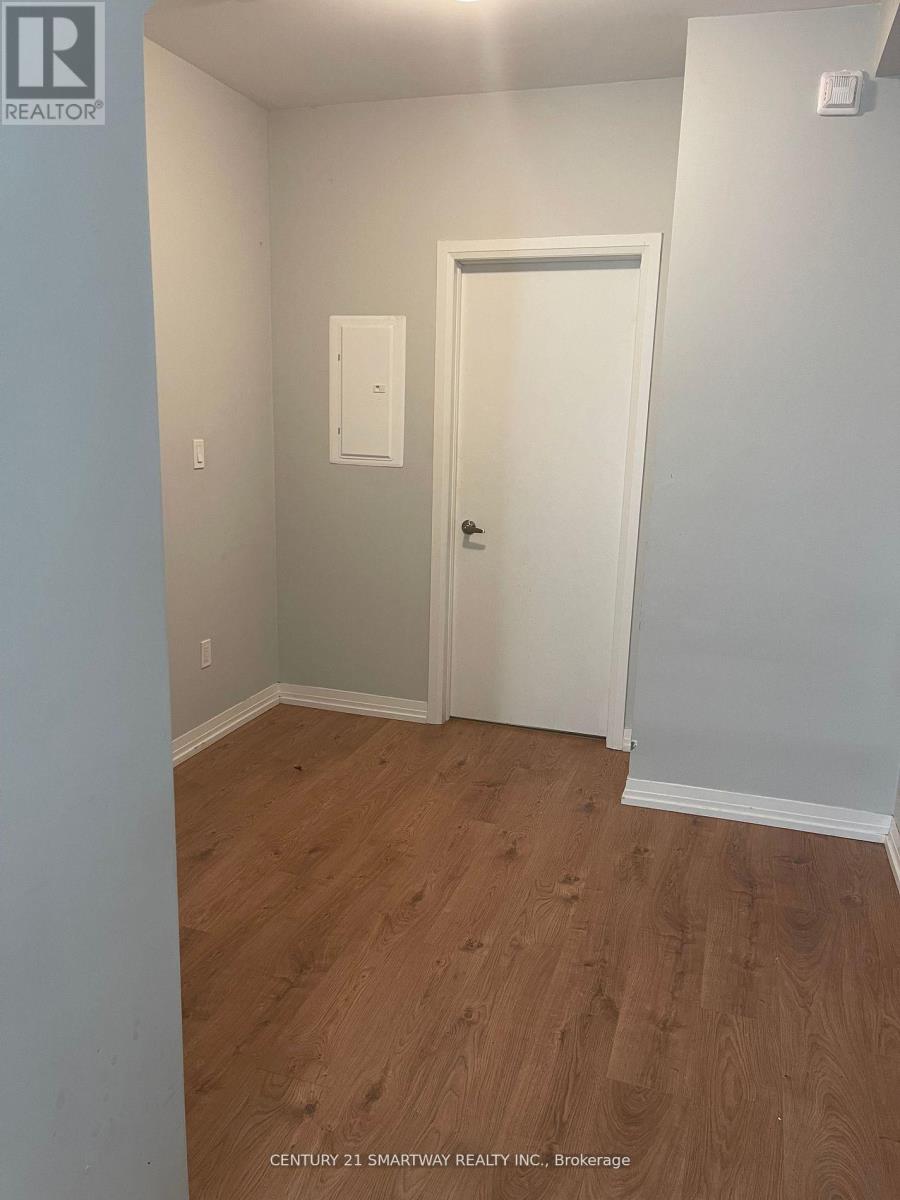 119 - 402 The East Mall, Toronto, Ontario  M9B 3Z9 - Photo 8 - W12605368