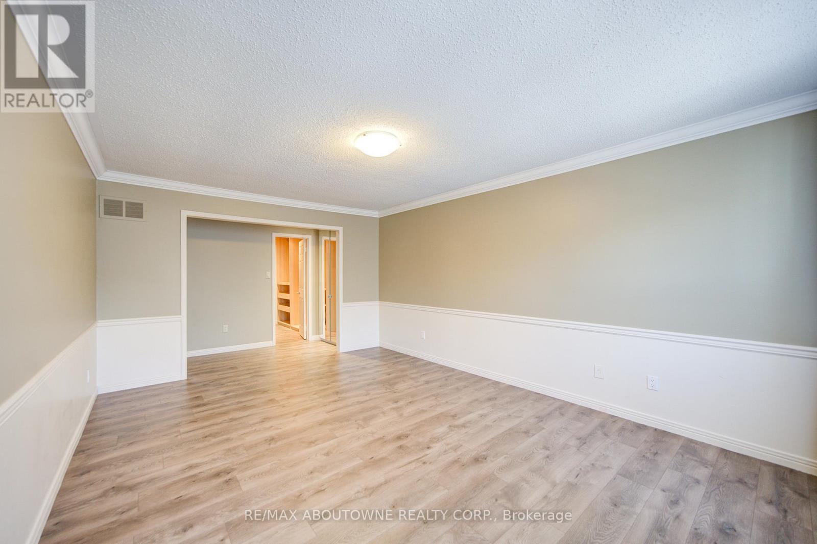 1251 Old Colony Road, Oakville, Ontario  L6M 1K8 - Photo 23 - W12605424