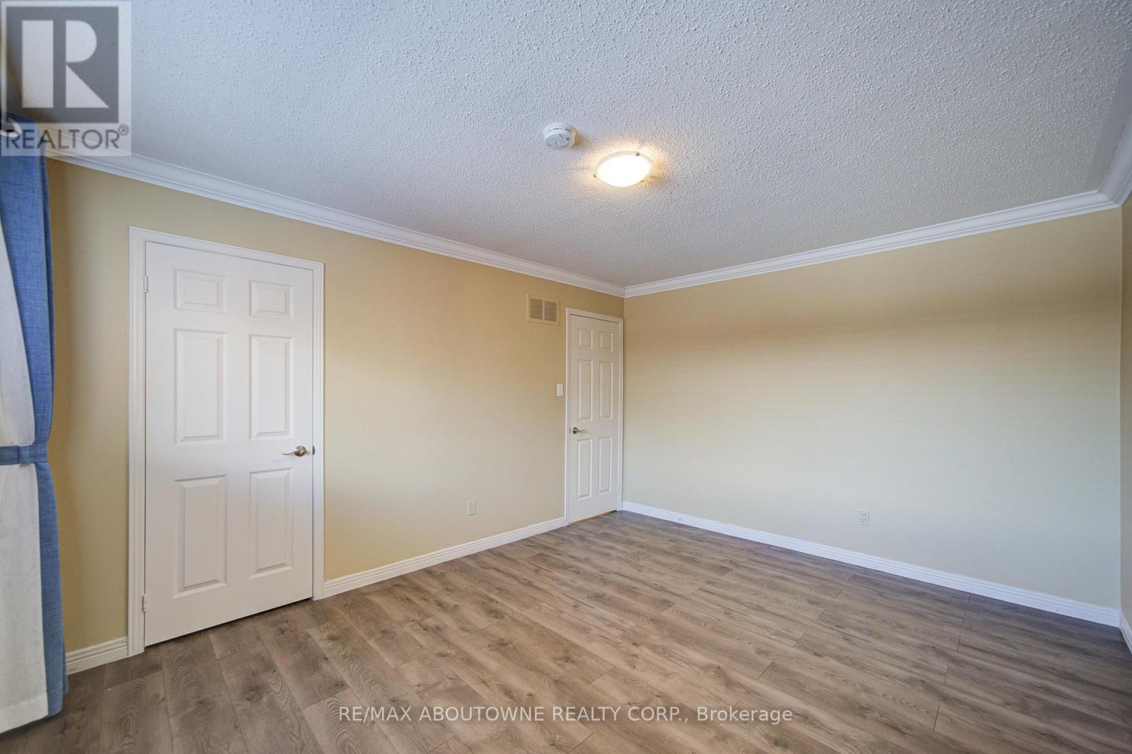 1251 Old Colony Road, Oakville, Ontario  L6M 1K8 - Photo 30 - W12605424