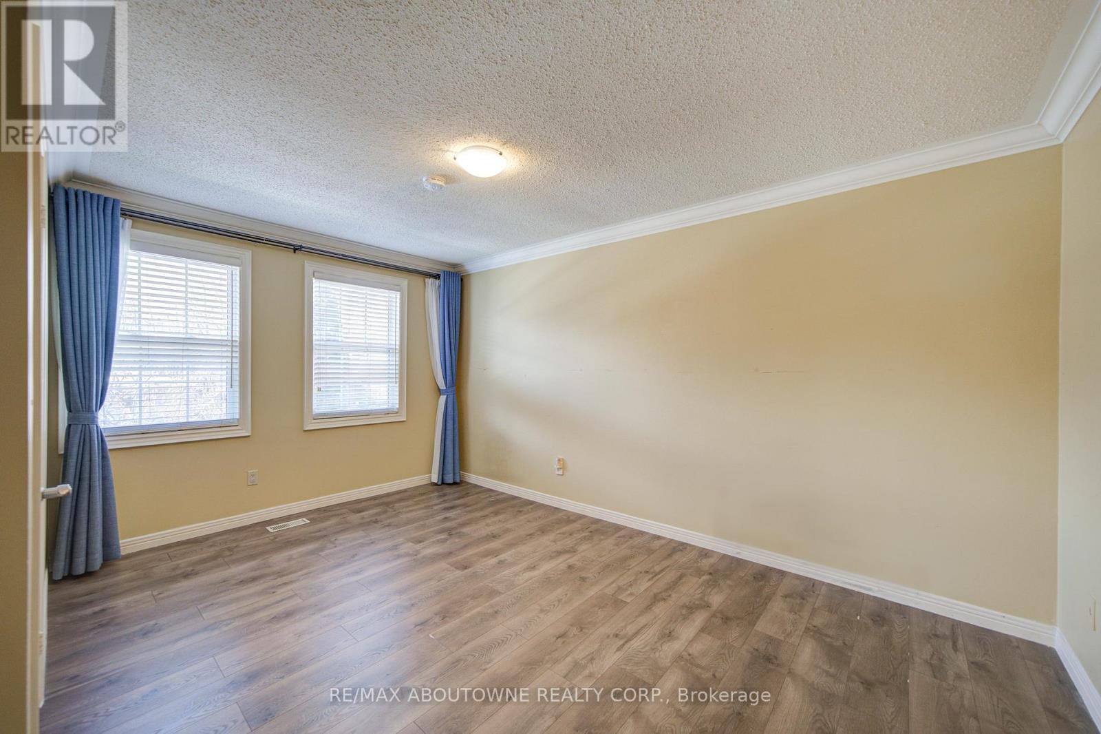 1251 Old Colony Road, Oakville, Ontario  L6M 1K8 - Photo 31 - W12605424