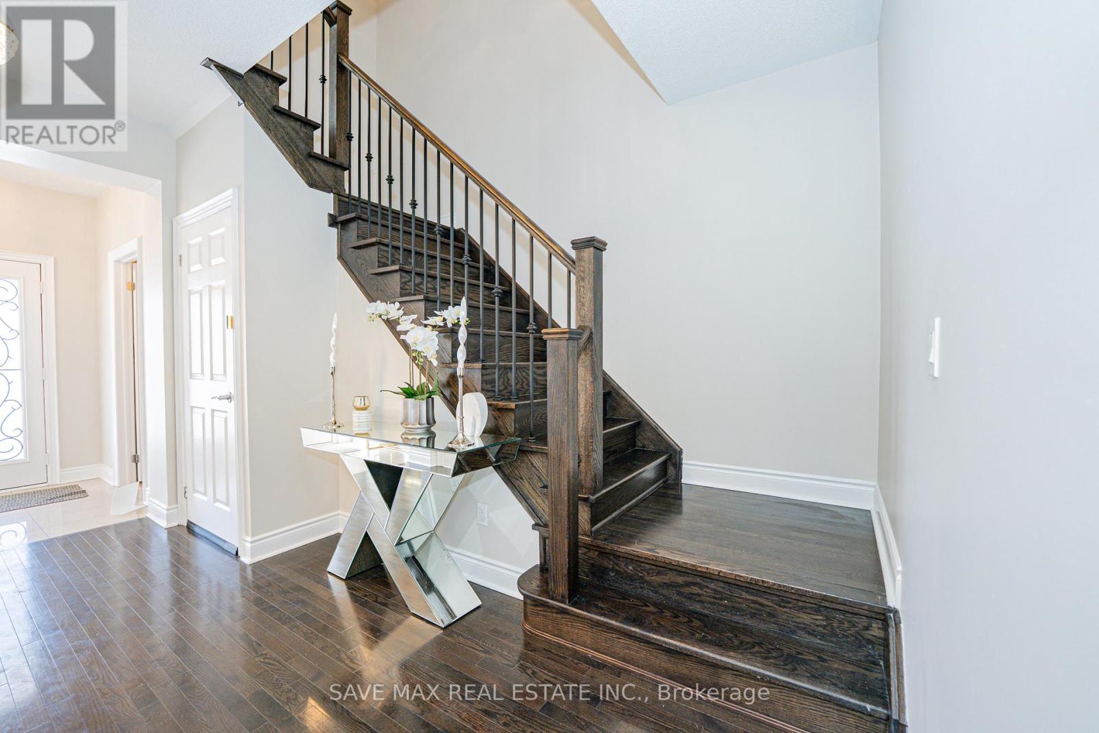 5 Dillon Drive, Brampton, Ontario  L6X 3B6 - Photo 19 - W12605430