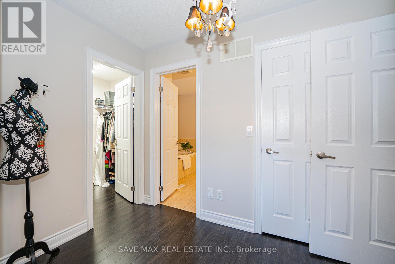 5 Dillon Drive, Brampton, Ontario  L6X 3B6 - Photo 25 - W12605430