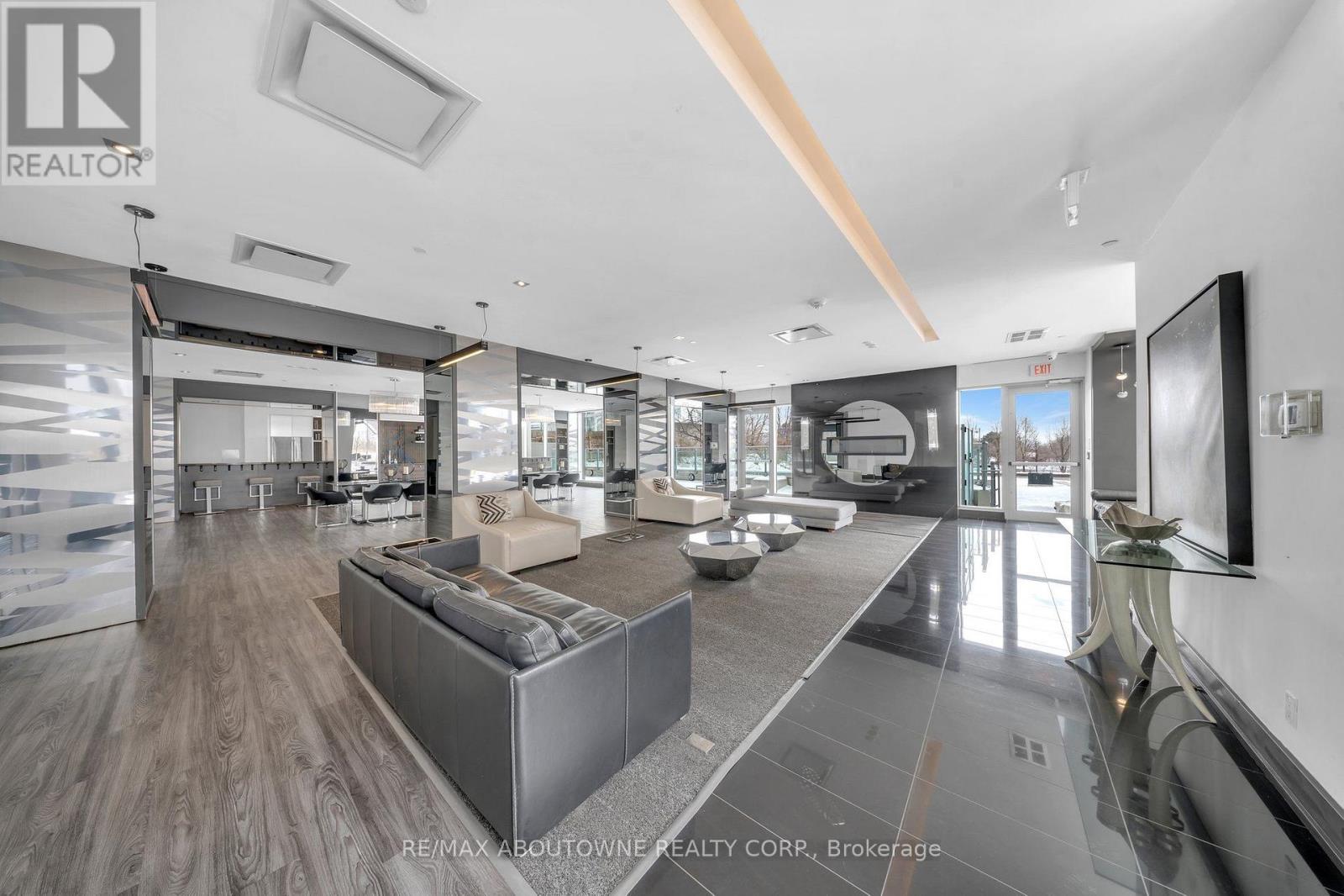 1407 - 33 Shore Breeze Drive, Toronto (Mimico), Ontario  M8V 1A2 - Photo 3 - W12605458