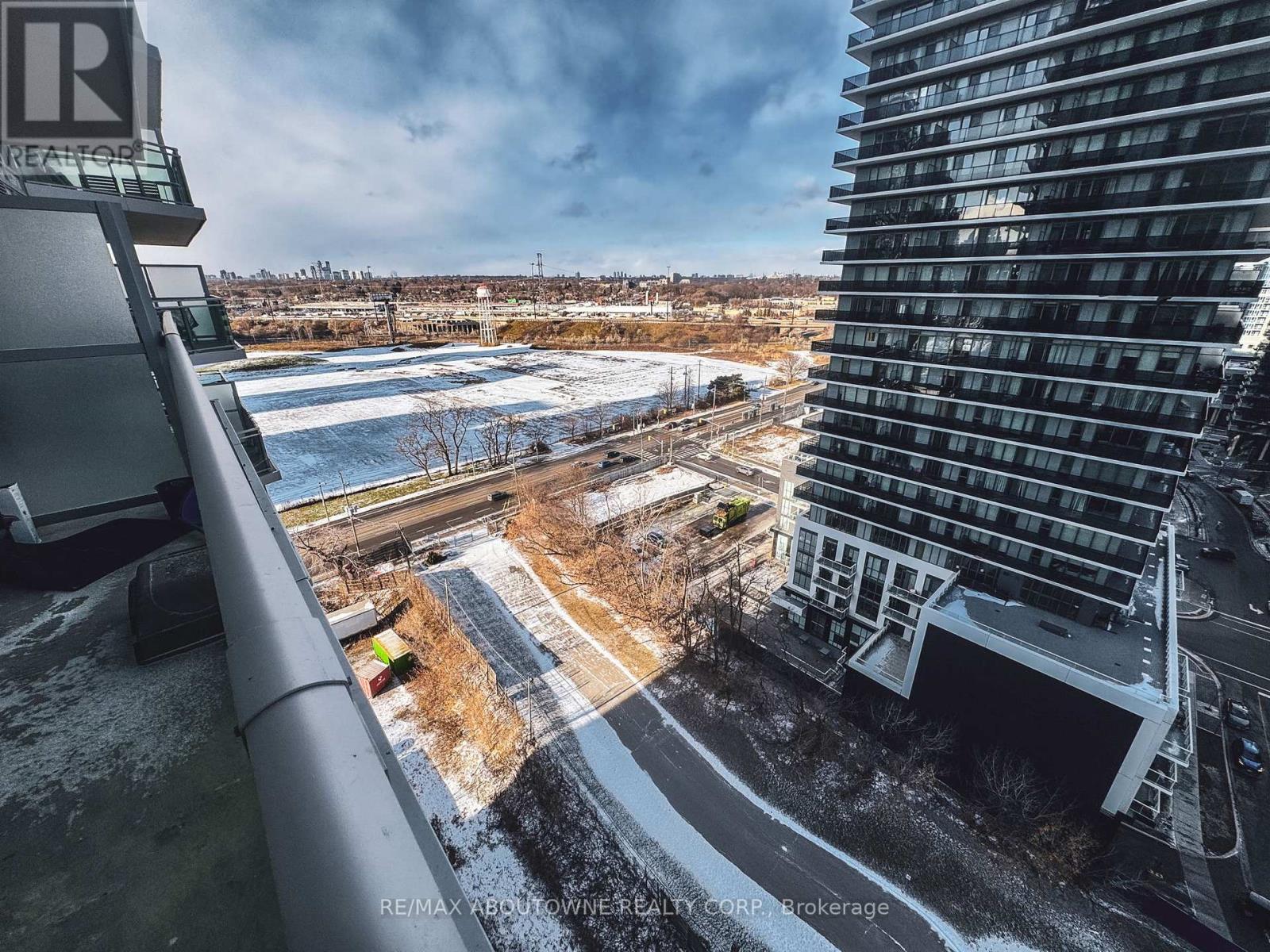 1407 - 33 Shore Breeze Drive, Toronto (Mimico), Ontario  M8V 1A2 - Photo 33 - W12605458