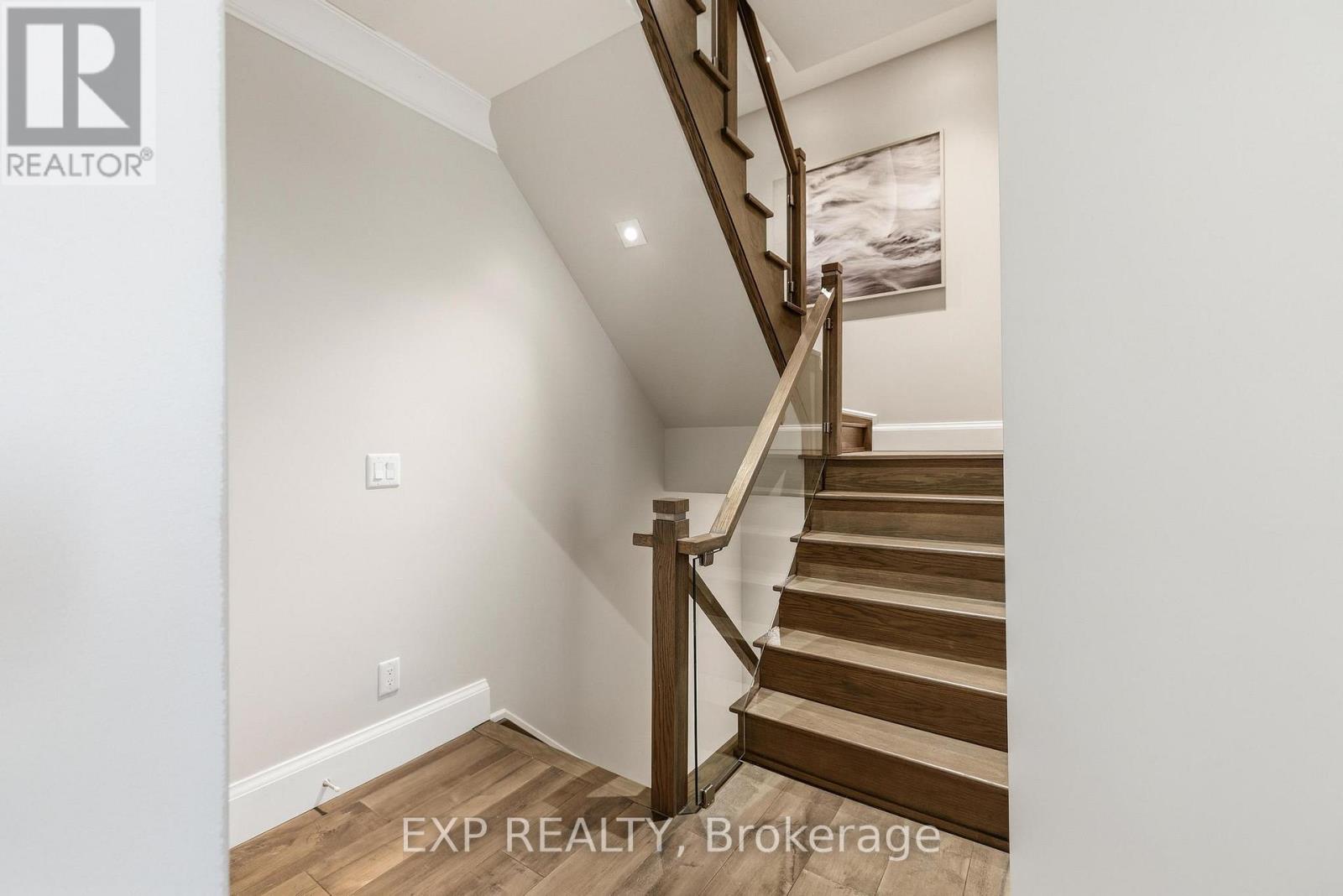 Th10 - 155 Caroline Street S, Waterloo, Ontario N2L 0J8 - Photo 11 - X12605392