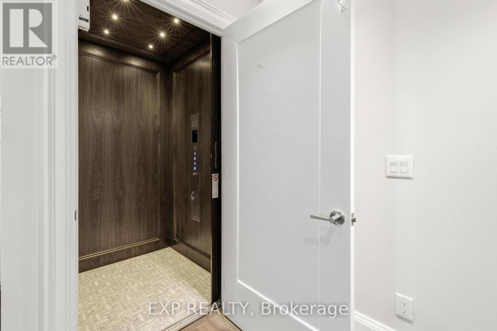 Th10 - 155 Caroline Street S, Waterloo, Ontario N2L 0J8 - Photo 12 - X12605392