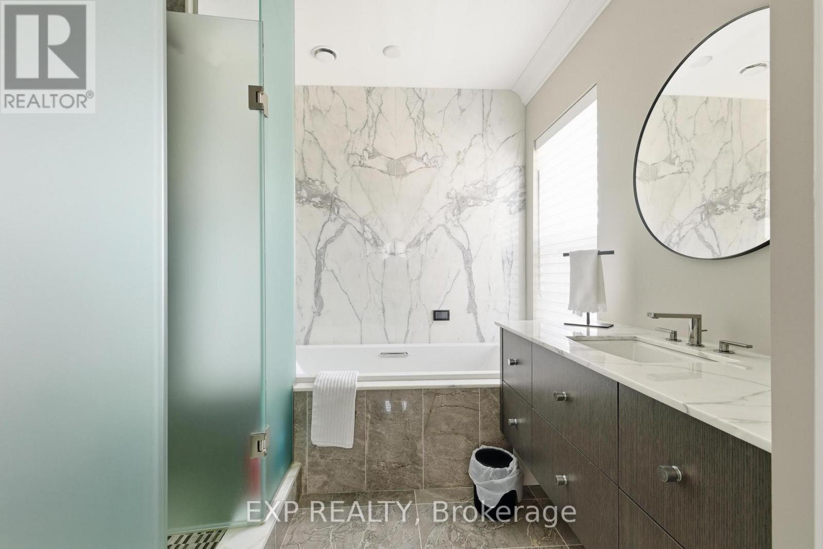 Th10 - 155 Caroline Street S, Waterloo, Ontario N2L 0J8 - Photo 32 - X12605392