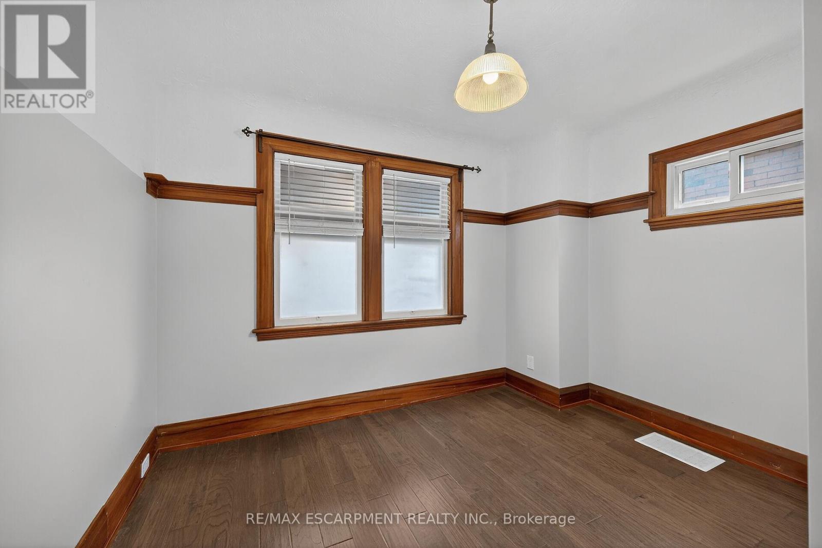 266 Wexford Avenue S, Hamilton, Ontario  L8K 2P3 - Photo 20 - X12605478