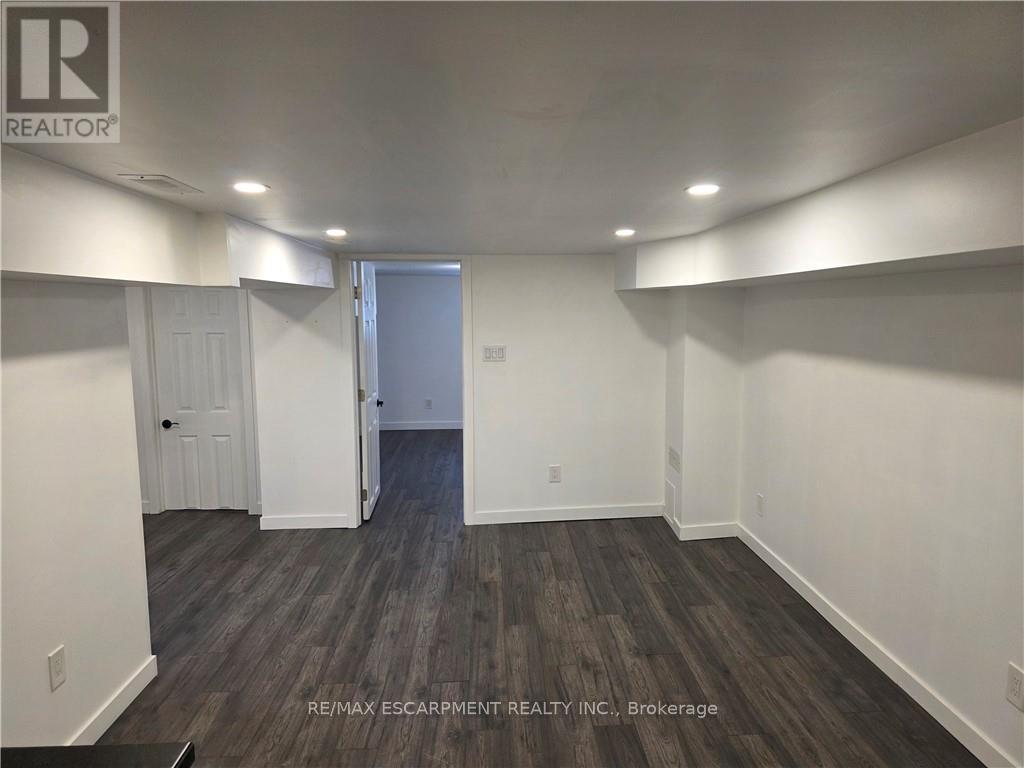 266 Wexford Avenue S, Hamilton, Ontario  L8K 2P3 - Photo 46 - X12605478