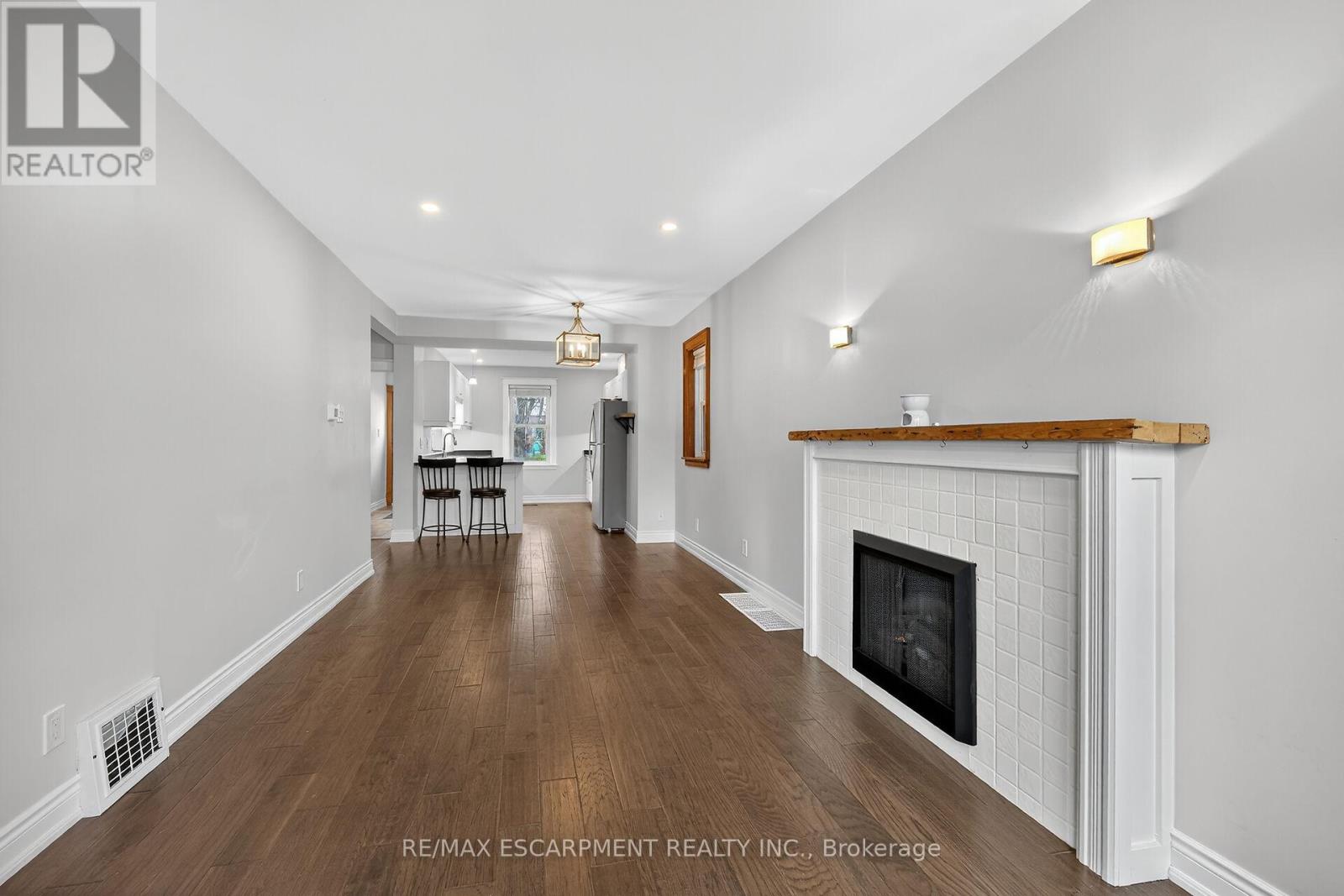 266 Wexford Avenue S, Hamilton, Ontario  L8K 2P3 - Photo 8 - X12605478