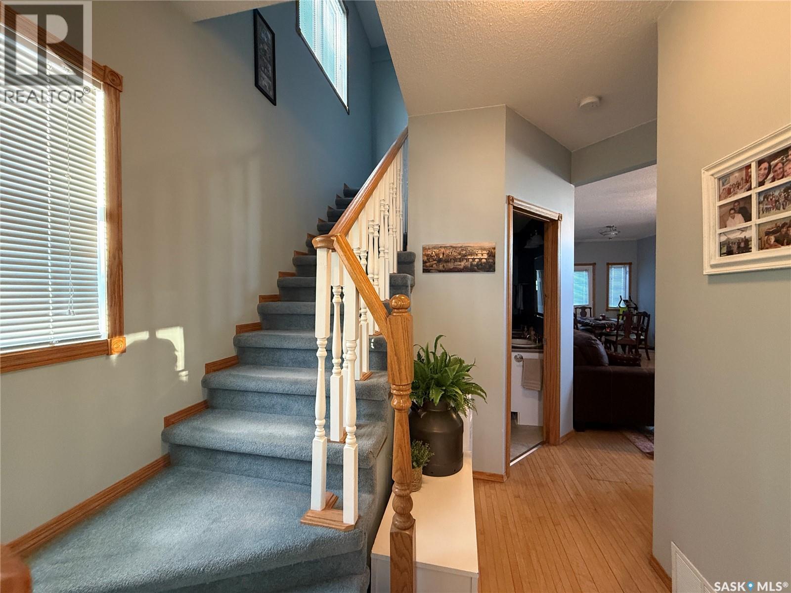 335 6th Street, Humboldt, Saskatchewan  S0K 2A0 - Photo 7 - SK025261