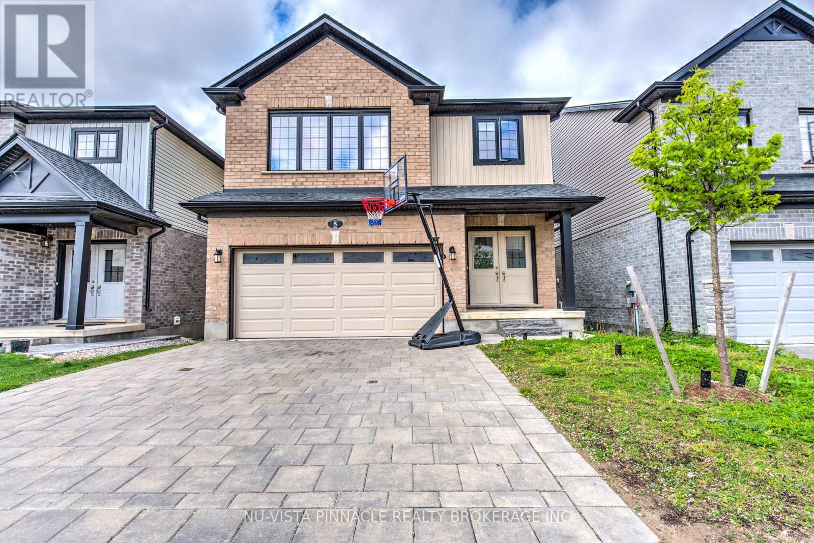 5 - 2619 SHEFFIELD BOULEVARD, London South, Ontario