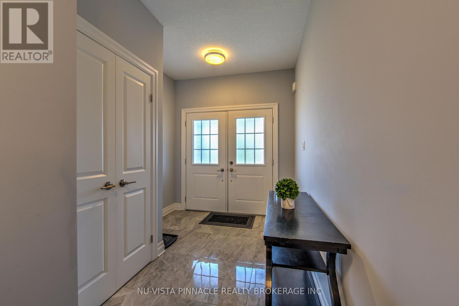 5 - 2619 Sheffield Boulevard, London South (South U), Ontario  N6M 0G4 - Photo 4 - X12605530