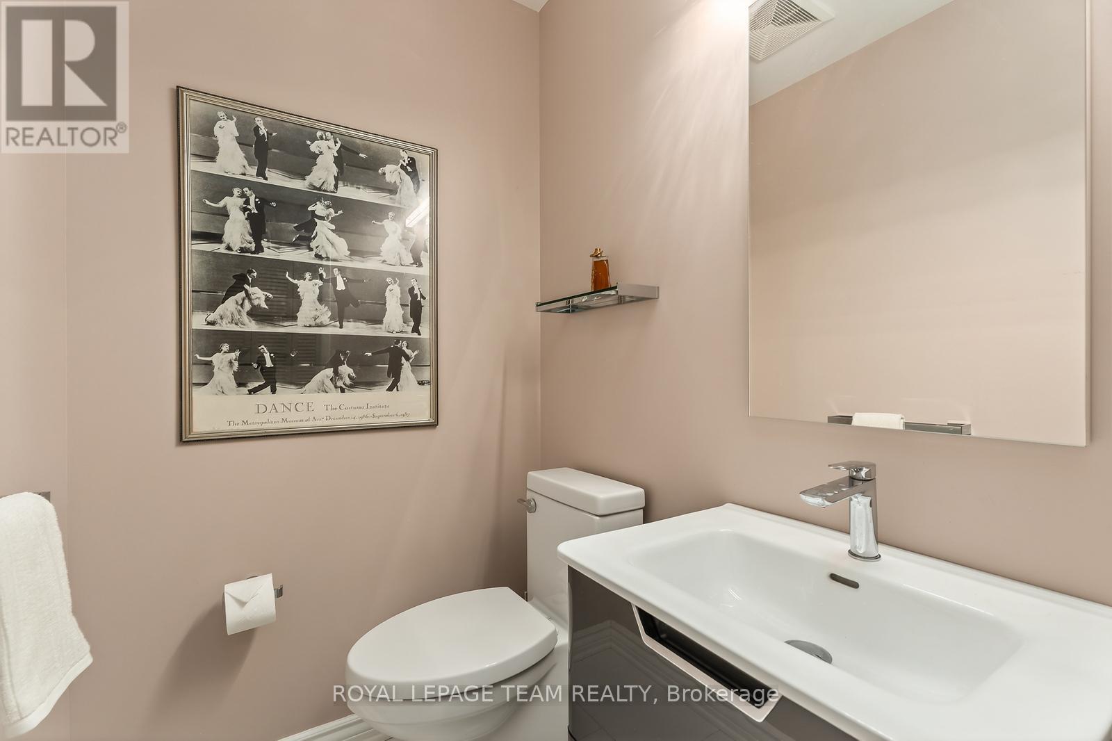 10 - 174 Dufferin Road, Ottawa, Ontario  K1M 2A6 - Photo 20 - X12605572