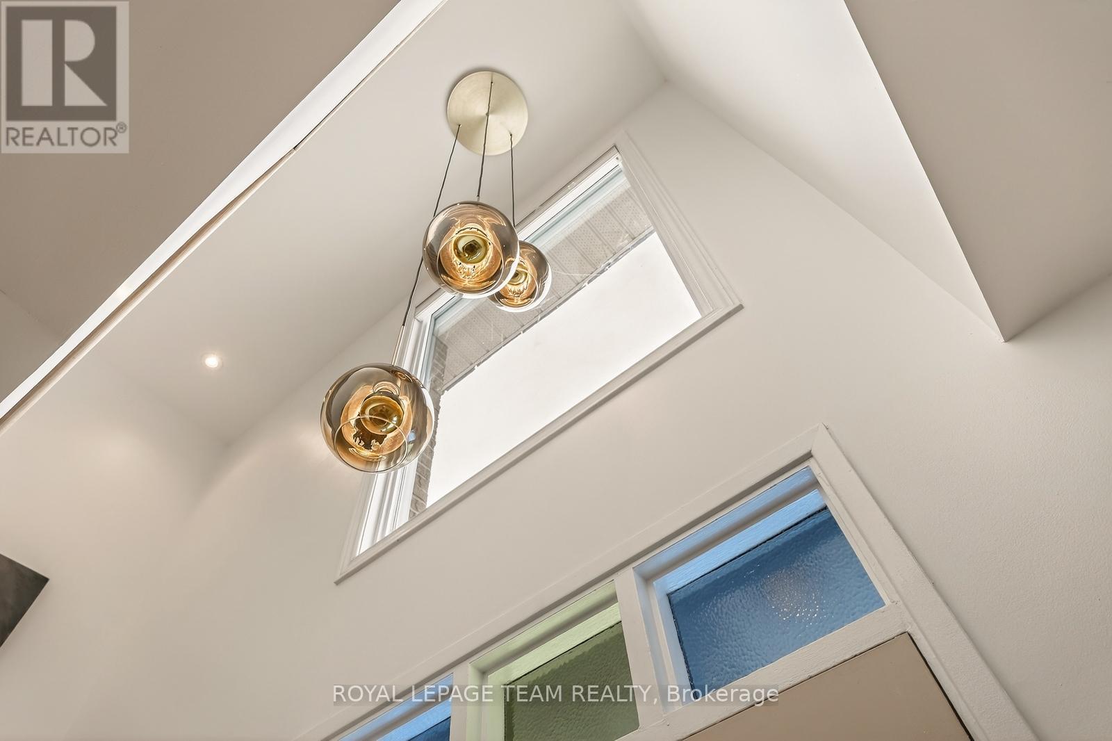 10 - 174 Dufferin Road, Ottawa, Ontario  K1M 2A6 - Photo 21 - X12605572