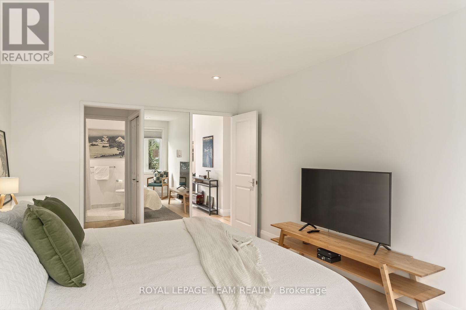 10 - 174 Dufferin Road, Ottawa, Ontario  K1M 2A6 - Photo 23 - X12605572