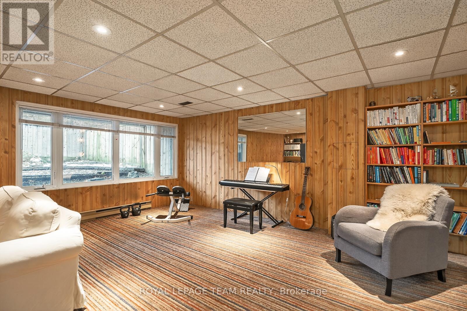 10 - 174 Dufferin Road, Ottawa, Ontario  K1M 2A6 - Photo 35 - X12605572