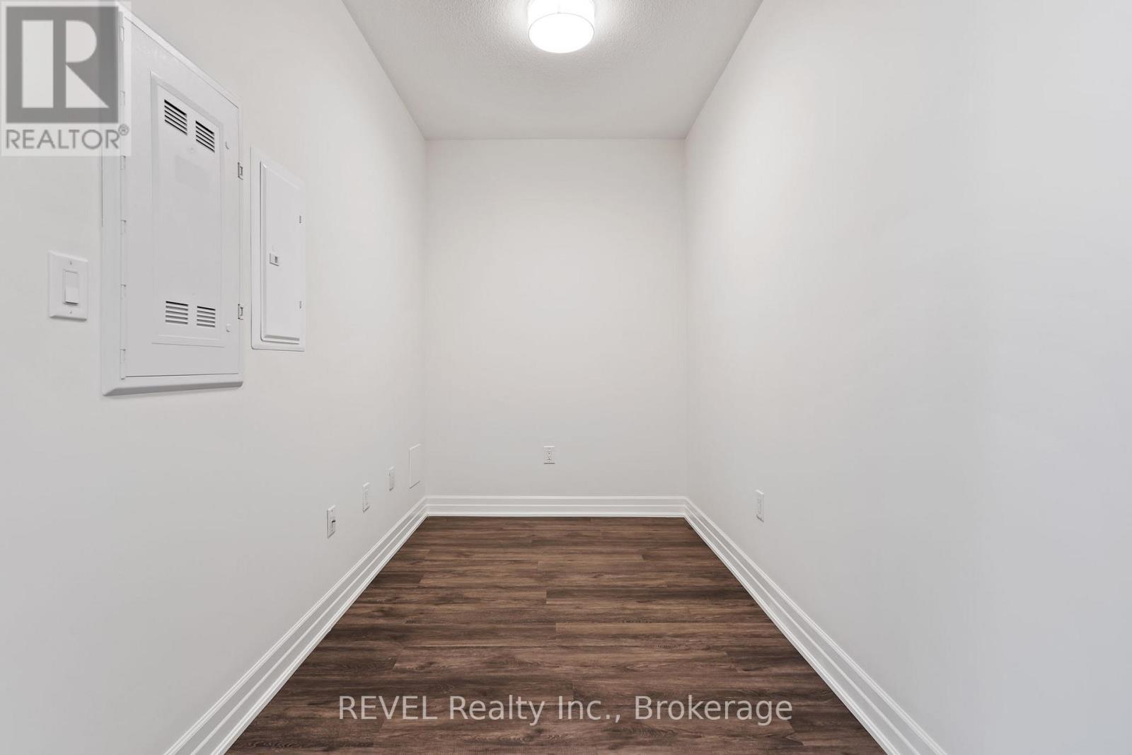 28 - 212 Lakeport Road, St. Catharines, Ontario L2N 0B4 - Photo 6 - X12605570