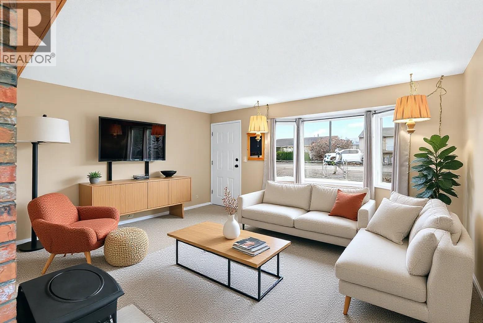 1052 Surrey Avenue Kamloops Photo 6 1052 Surrey Avenue Kamloops Photo 6