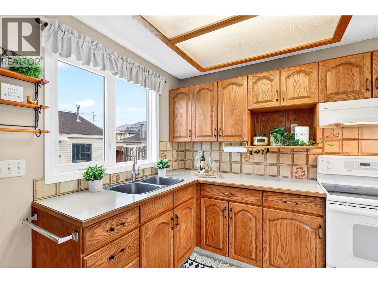 1052 Surrey Avenue Kamloops Photo 15 1052 Surrey Avenue Kamloops Photo 15