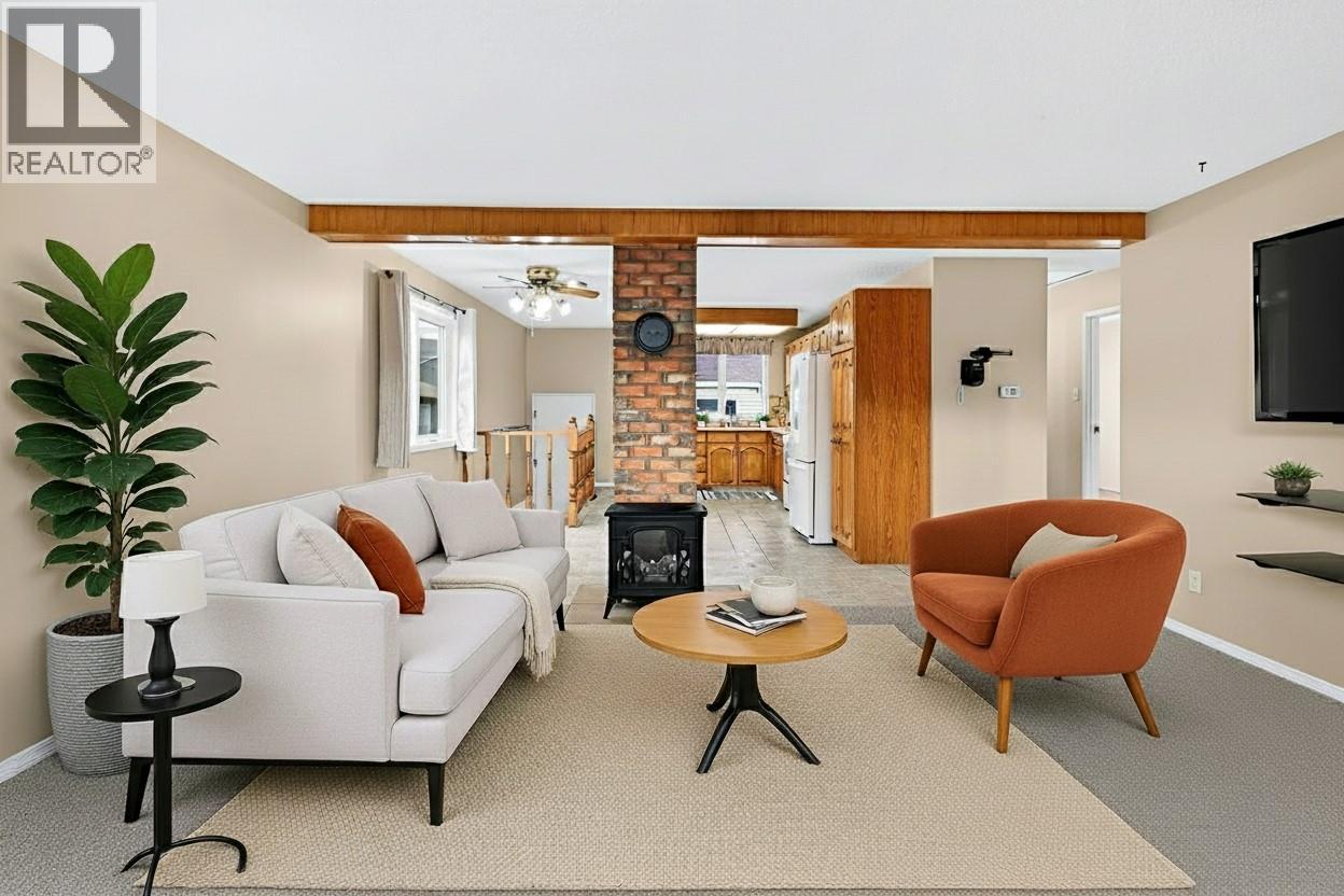 1052 Surrey Avenue Kamloops Photo 10 1052 Surrey Avenue Kamloops Photo 10