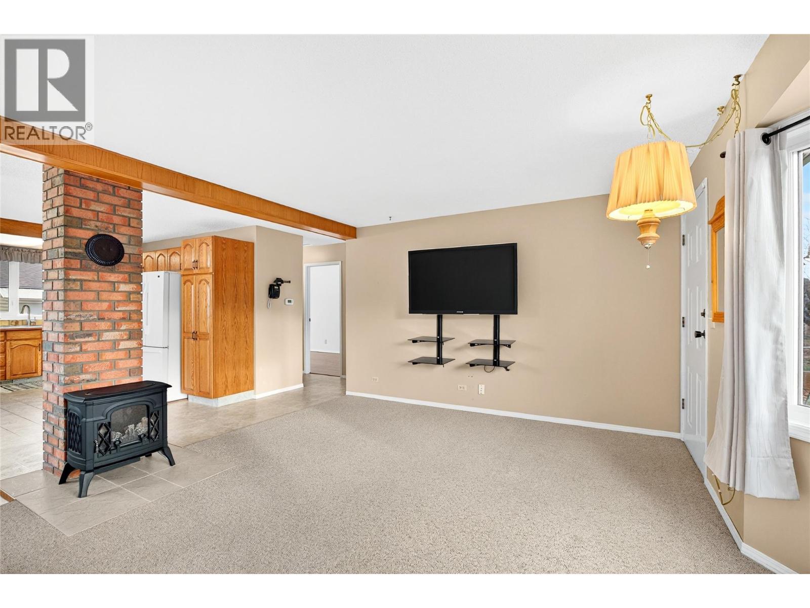 1052 Surrey Avenue Kamloops Photo 7 1052 Surrey Avenue Kamloops Photo 7