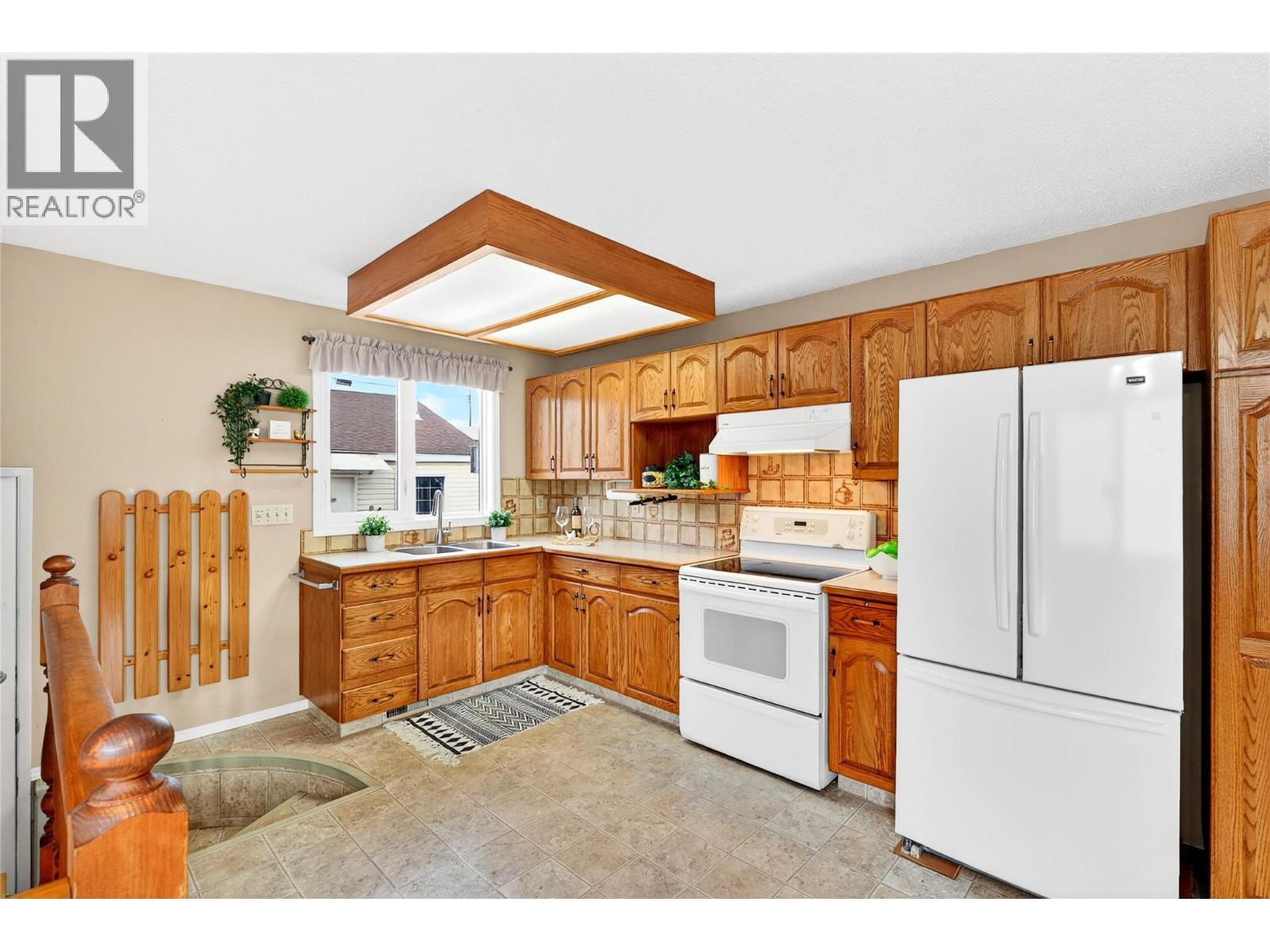 1052 Surrey Avenue Kamloops Photo 13 1052 Surrey Avenue Kamloops Photo 13