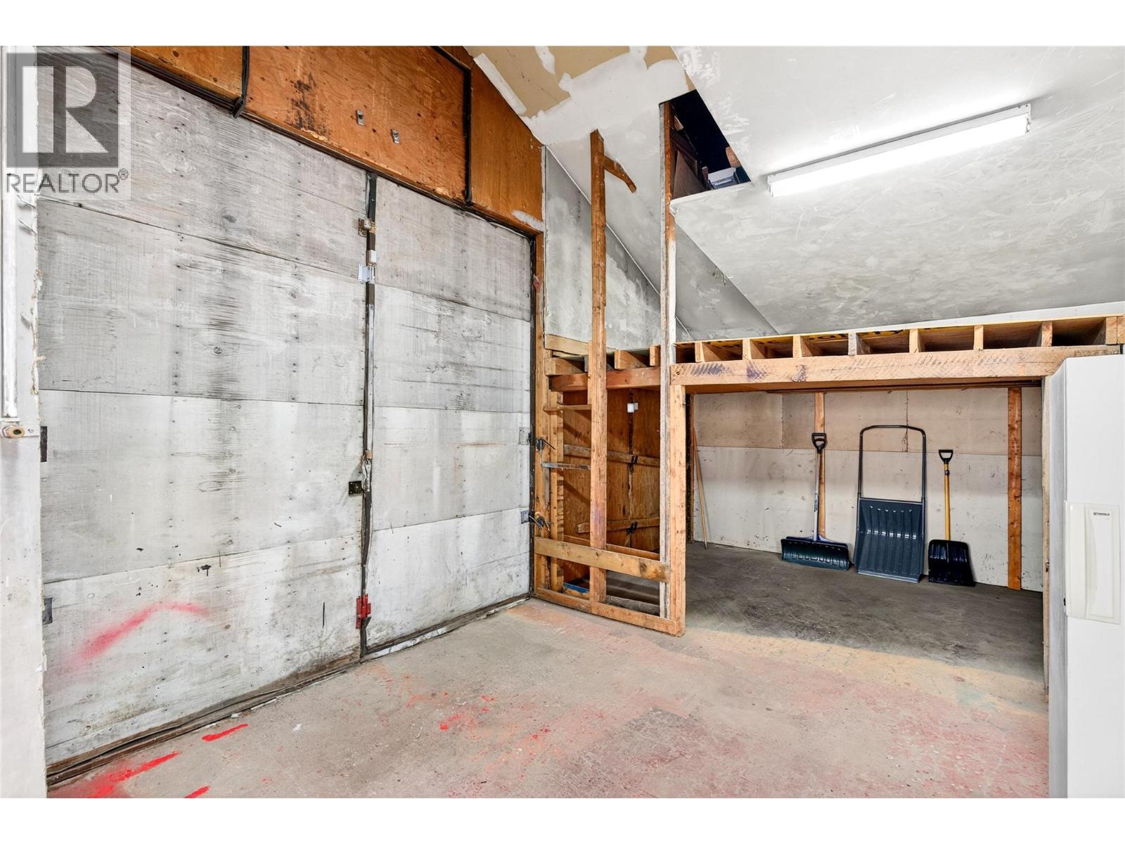 1052 Surrey Avenue Kamloops Photo 41 1052 Surrey Avenue Kamloops Photo 41