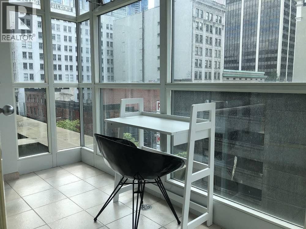 504 438 SEYMOUR ST STREET, Vancouver, British Columbia